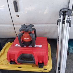HILTI PR 30 HVS 12V 2PILAS CARGADOR