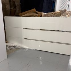 Modern White Gloss Dresser – 3 Drawer Minimalist Storage