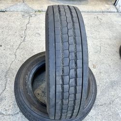 2x TWO Goodyear 19.5 tires 225/70r19.5 95% New 14 PLY LOAD G