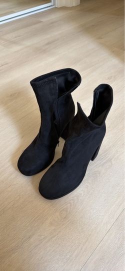Brand new Steve Madden heeled boots