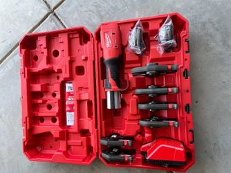 MILWAUKEE M18 FORCE LOGIC Press Tool