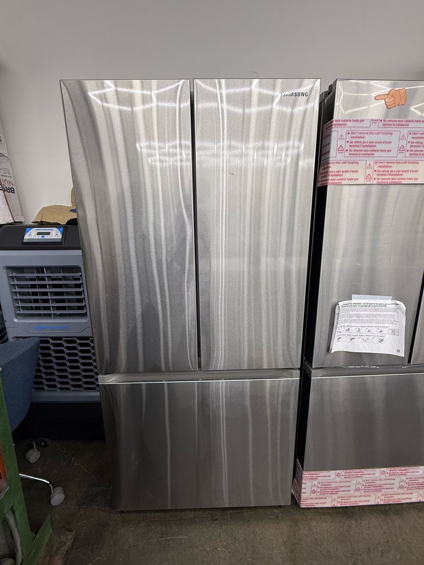 Brand new Samsung 33 in. 17.5 cu. ft. Counter Depth 3-Door French Door Smart Refrigerator in Stainless Steel