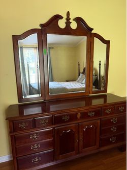 Traditional Cherry Wood Dresser with Tri-Fold Mirror
