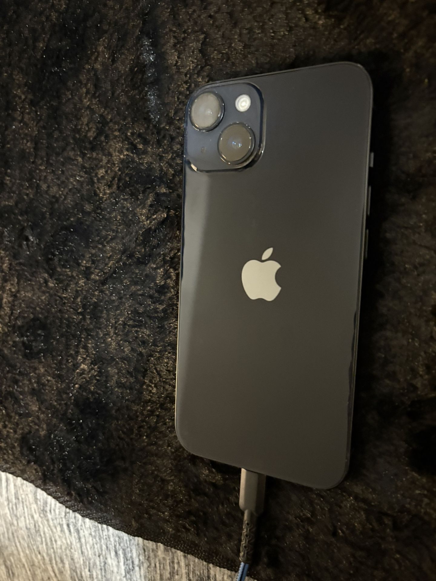 iPhone 14 Midnight