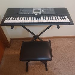 Yamaha Digital Keyboard, MIDI in/Out, Built-in Speakers, Folding Stand, and adjustable bench