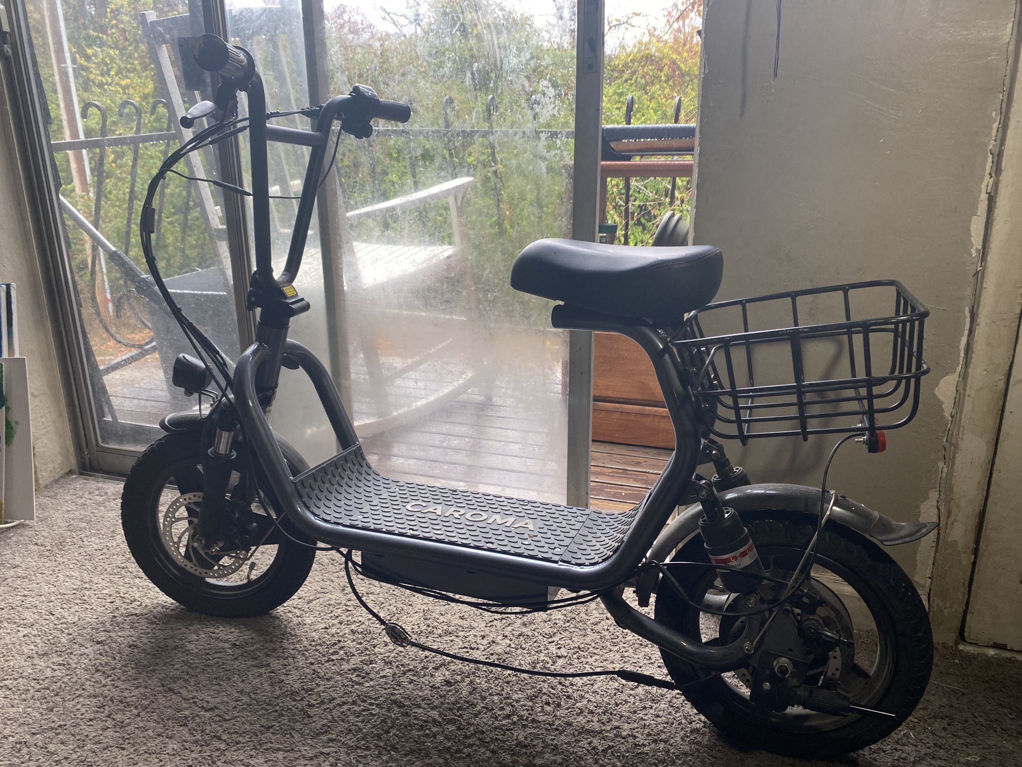 Caroma Electric Scooter (Not Working)