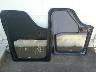 Jeep  CJ Square top corner prom vest tops soft doors great condition no rips best https://offerup.com/redirect/?o=dG9wLmNvbQ==