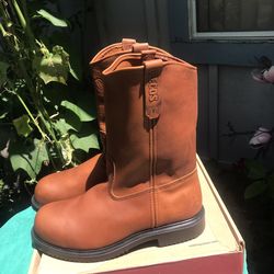 2255 Red Wing Men Boots Size 11.5 EE :