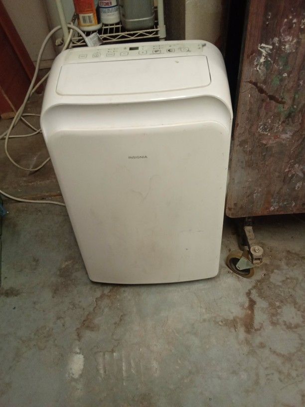 Insigna Portable AC Unit for Sale in Mesa, AZ OfferUp