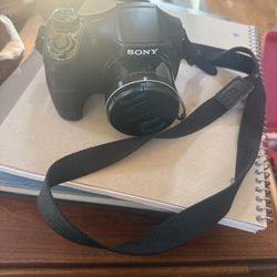 Sony Cyber-Shot DSC-H200 Camera