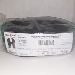 MaxiFlex Ultimate Gloves Size 8M