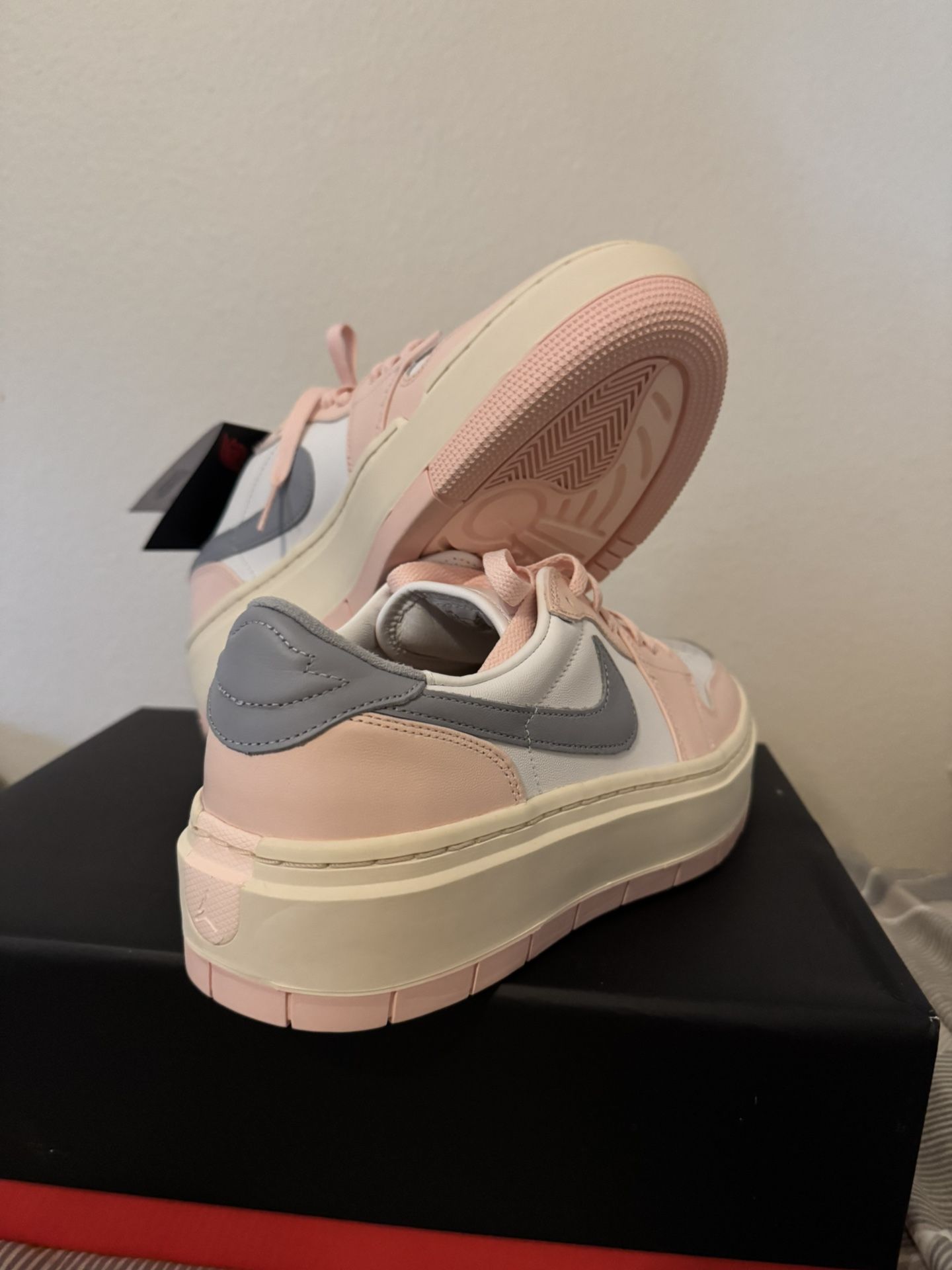 Women’s 11.5 Air Jordan 1 Elevate Low