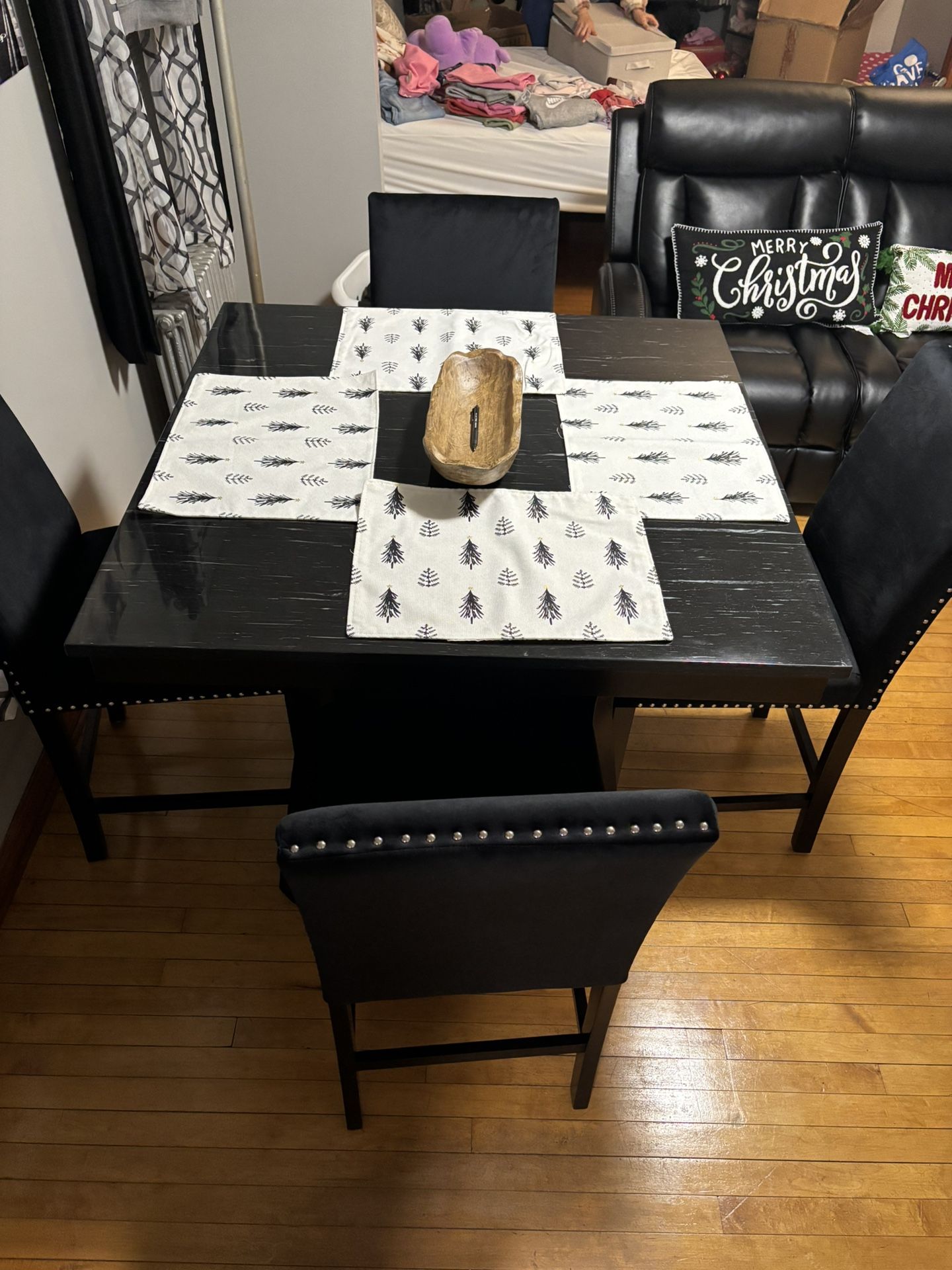 Kitchen table