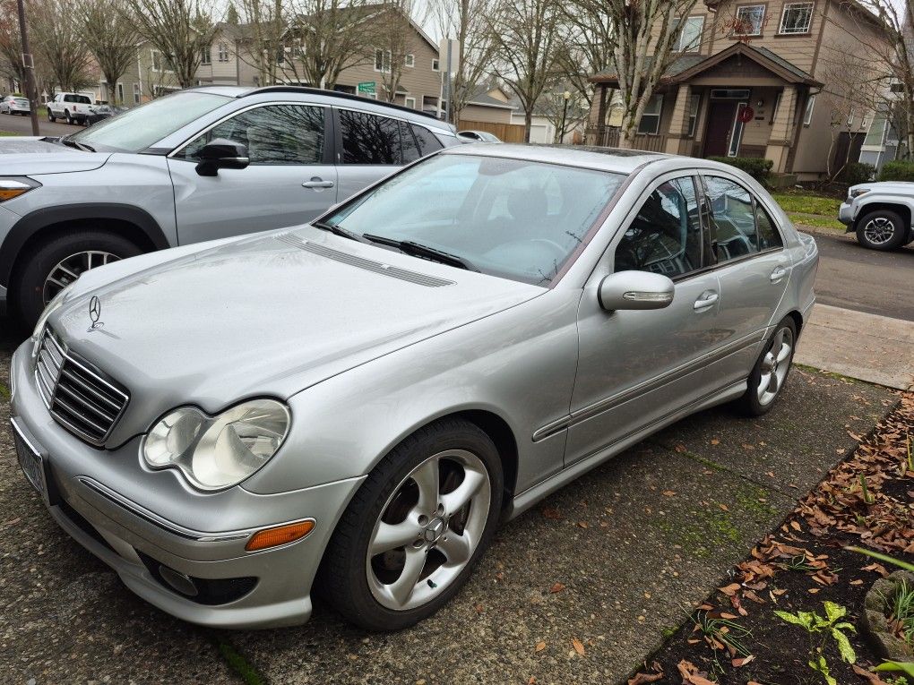 2005 Mercedes-Benz C-Class