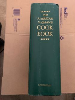 1943 Vintage The American Women’s Cook Book