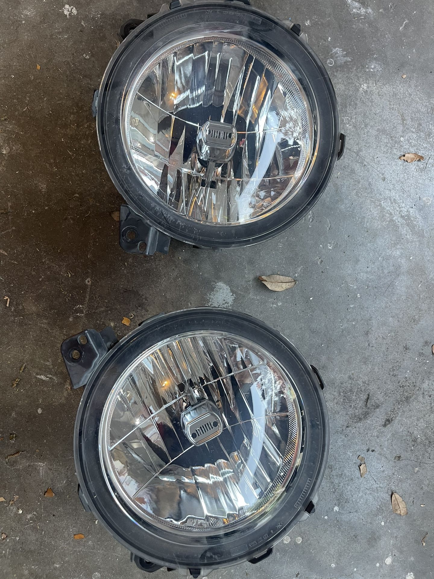 Wrangler 2021 OEM Headlights