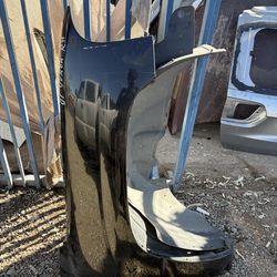 2001 GMC Yukon RH Side Fender