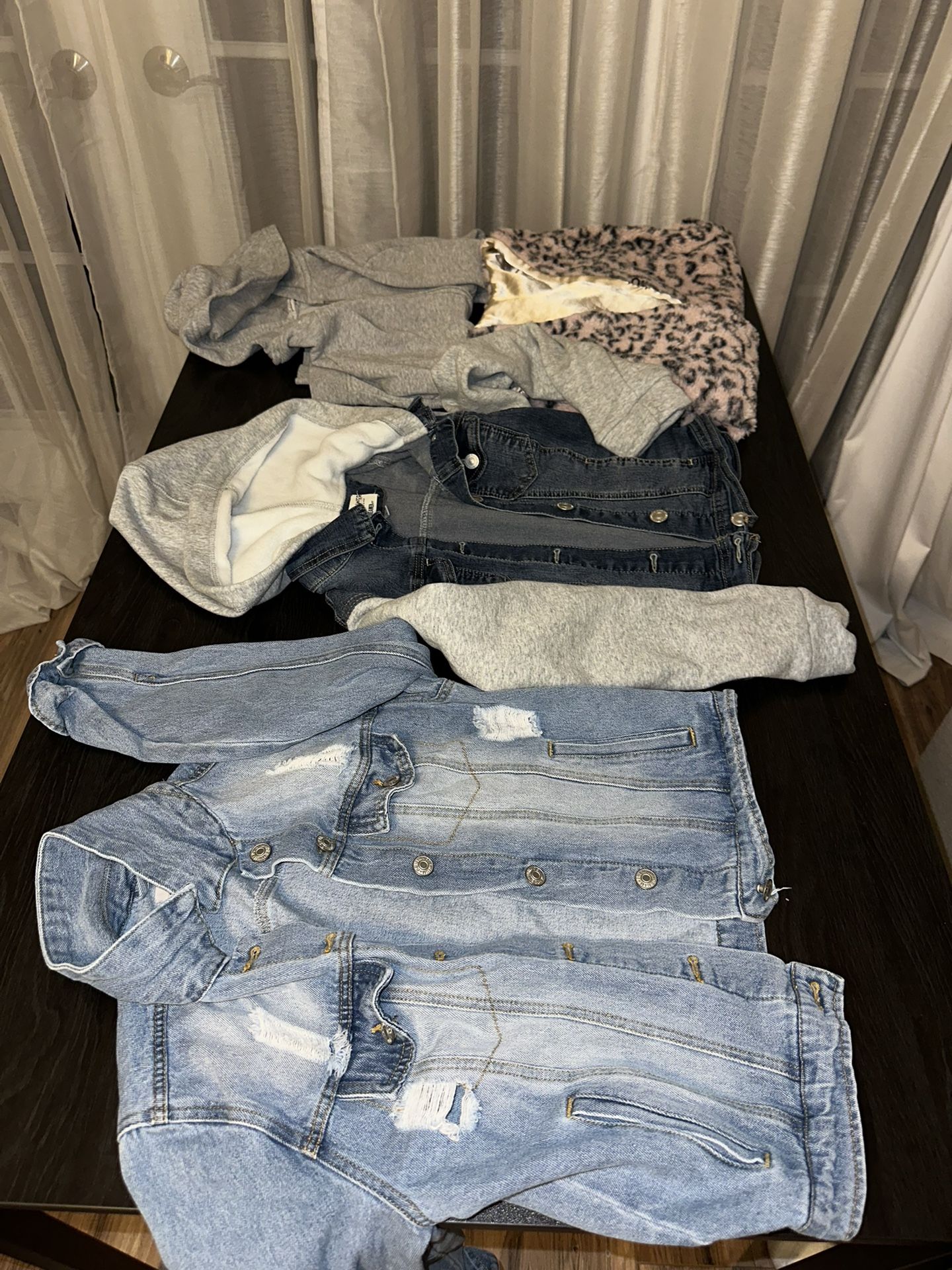 10/12 Jean Jackets And Sweaters Girls 