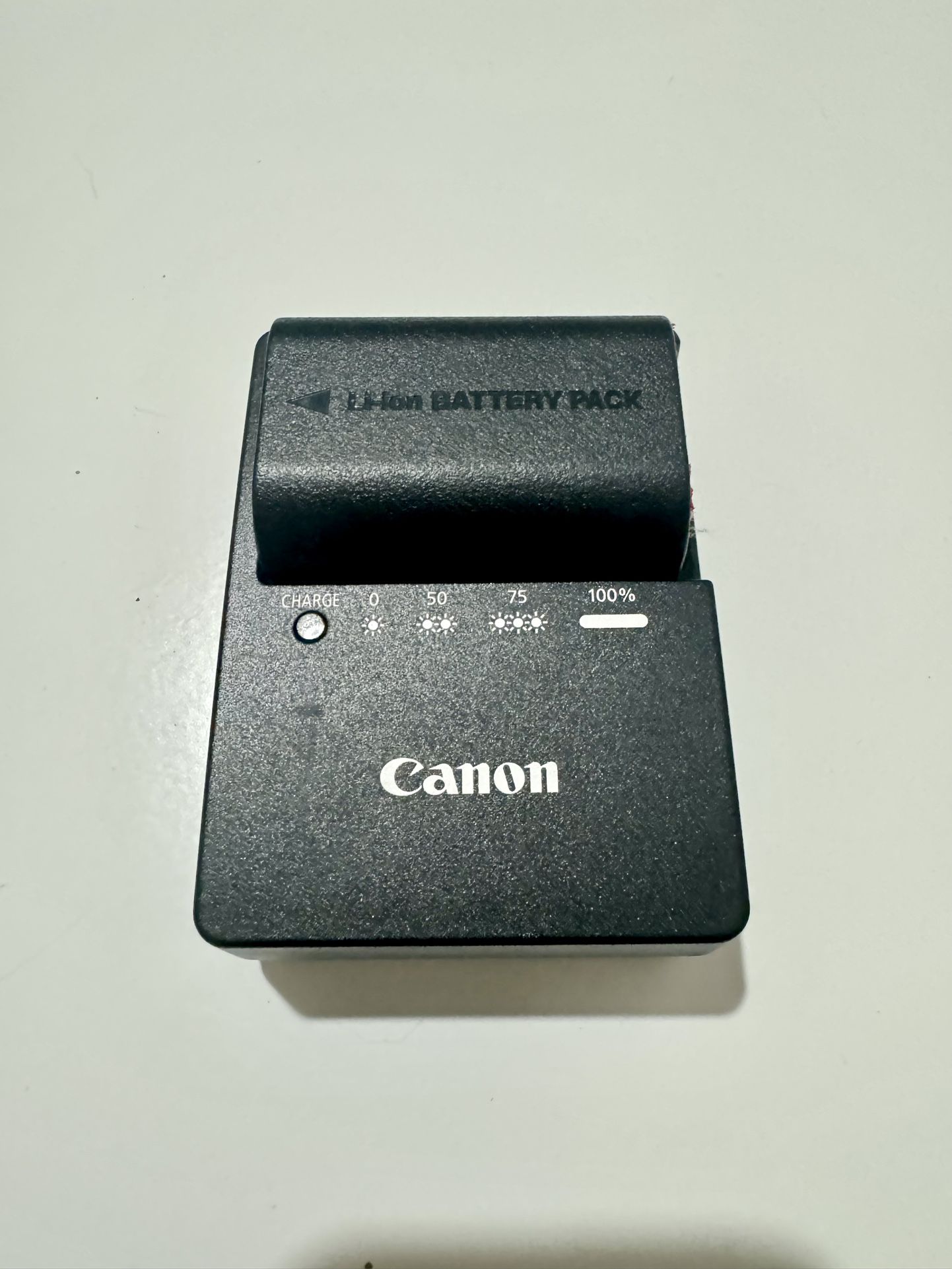 Canon LP-E6 Battery & Charger 