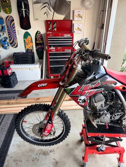 2015 race  bike send offers not free
