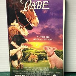 Babe (1995) VHS Video Cassette Tape Vintage