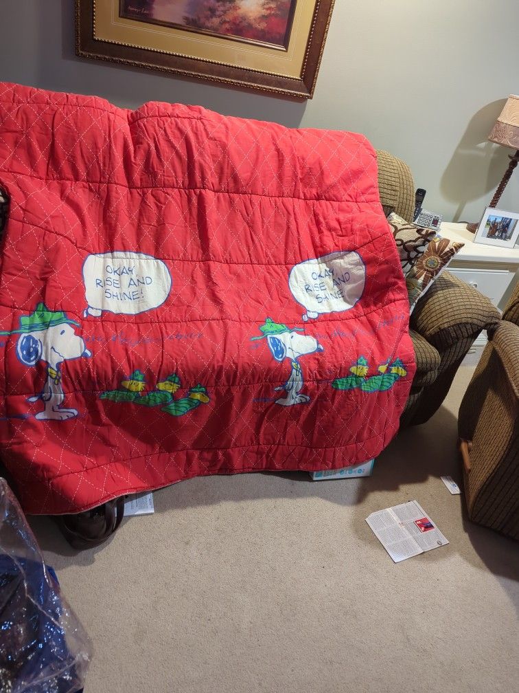 Vintage Snoopy blanket