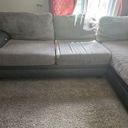 Sectional Sofa / L Lounge