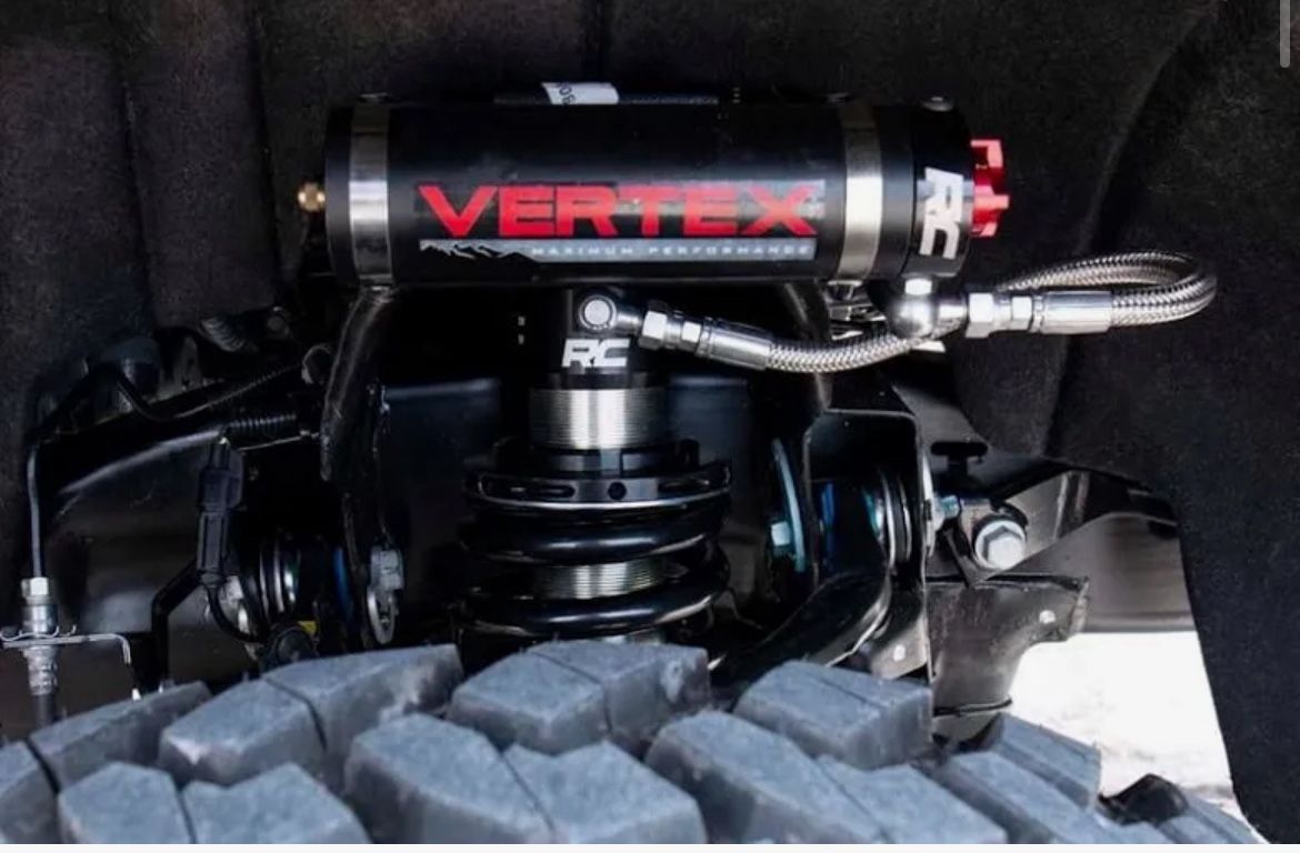 Rough Country Vertex 2.5 Reservoir Coilovers 