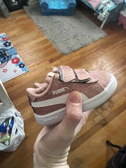 Baby Girl Pumas Size 4c