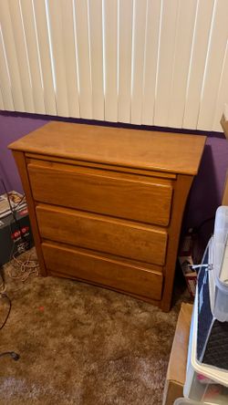 DRESSER