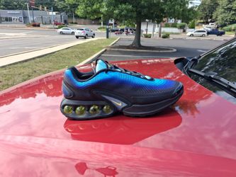 Brand New And Original Men's Nike Air Max's DN Sneakers Sizes 13
