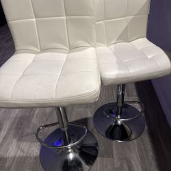Set of 2 White Bar Stools
