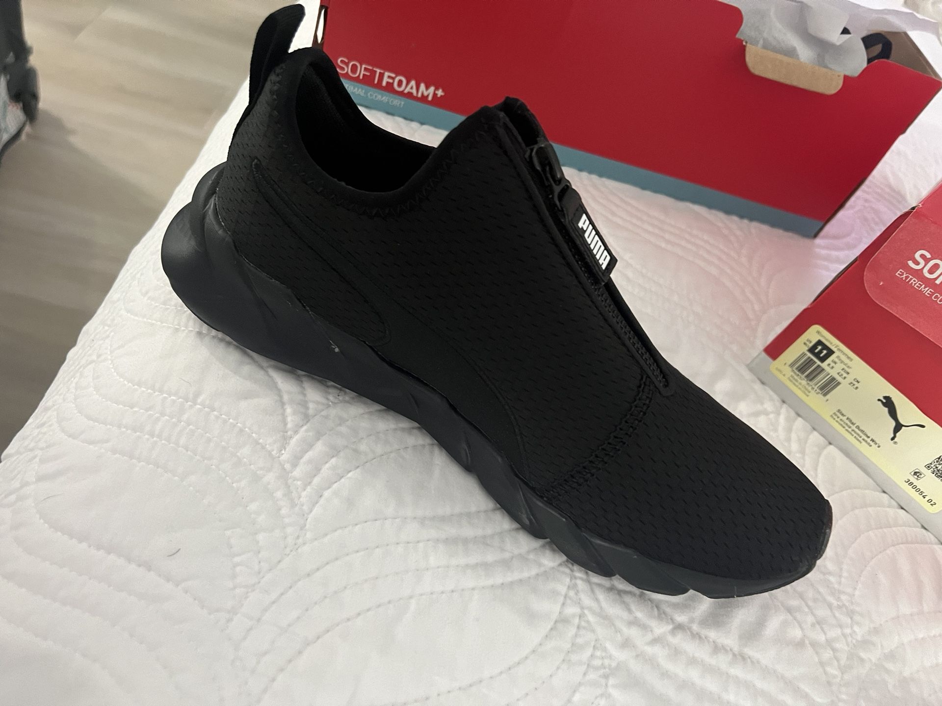 Black Puma Shoes Size 9