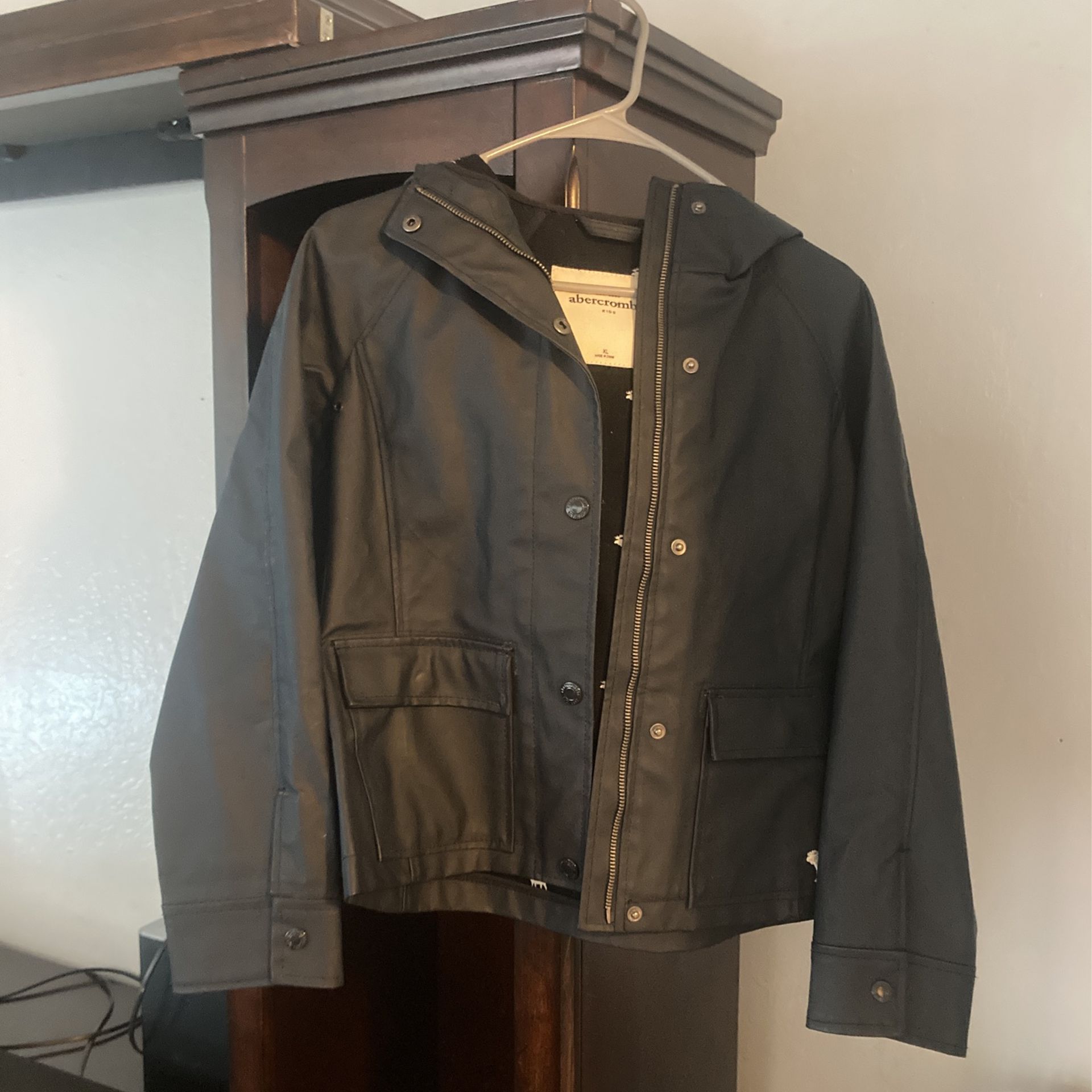 Brand New Abercrombie Rain Jacket XL