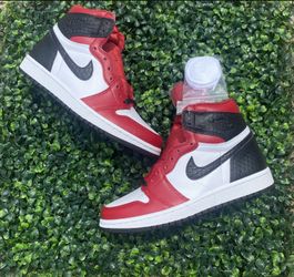 Jordan 1 Satin Snake Chicago Multiple Sizes