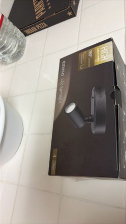 Ezvalo LED Spotlight