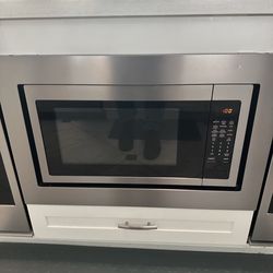 Whirlpool built in microwave
