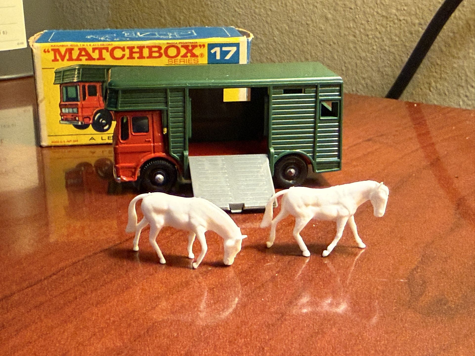 Perfect Vintage 1969 Leny Matchbox # 17 Horse Box With Horses With Original Box Made In England