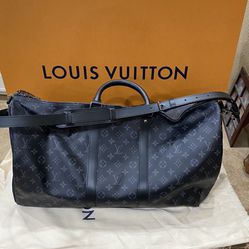 Louis Vuitton Authentic WOC for Sale in Miami, FL - OfferUp