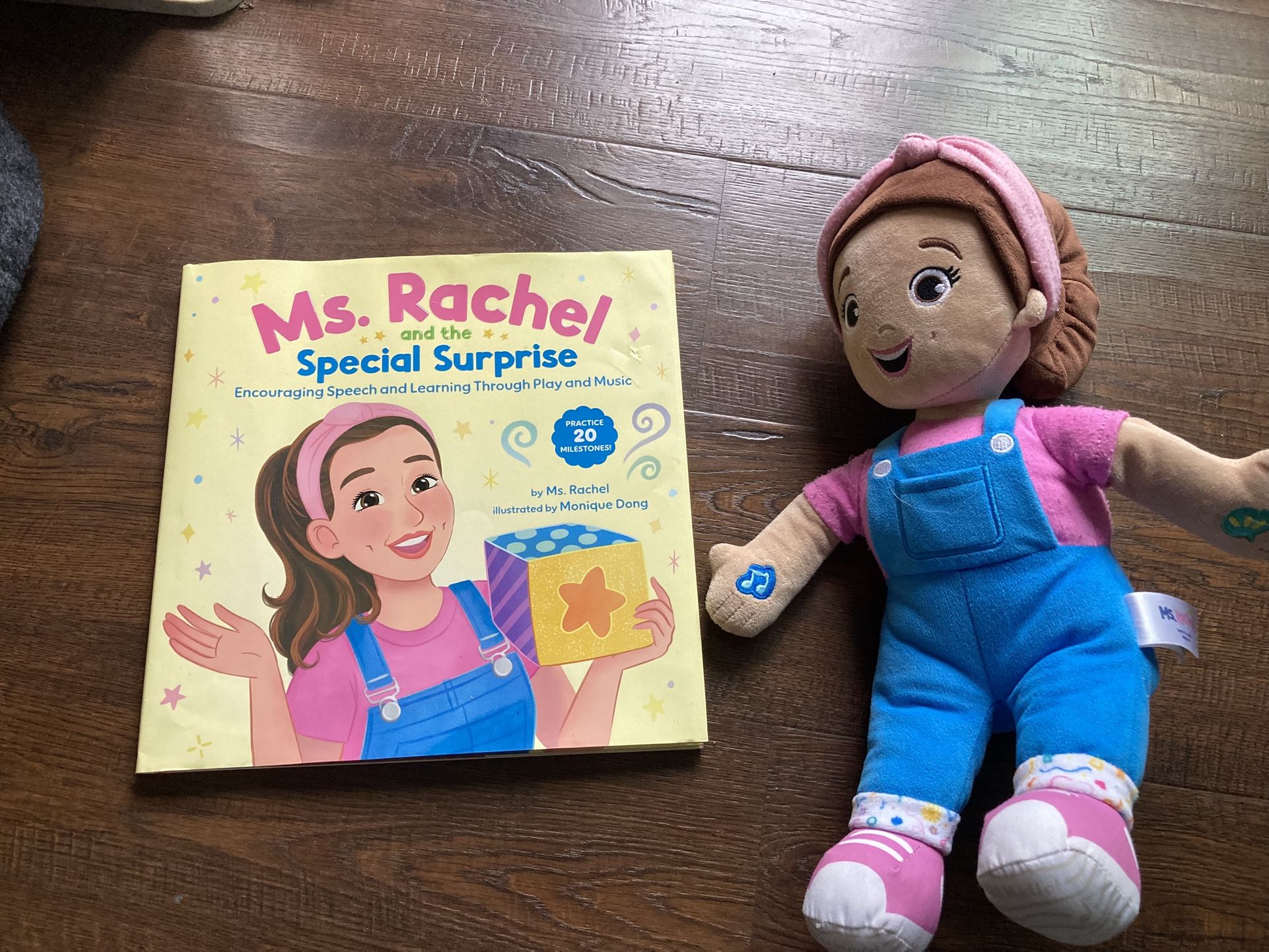 Ms Rachel Singing & Talking Doll & Book