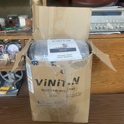 NIB Vinitin Queen Air Mattress With Built In Pump