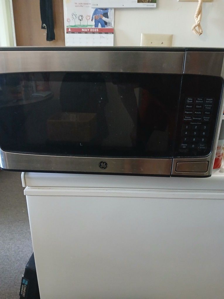 STAINLESS STEEL MICROWAVE