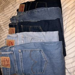 Women Levi 710 skinny jeans (27x30) 