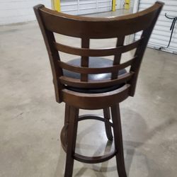 Swivel Bar Stool 