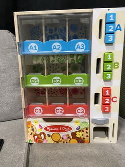 Wooden Toy Vending Machine 