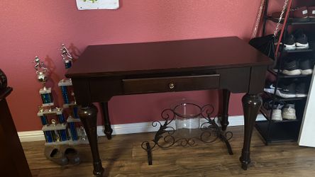 Computer Desk
