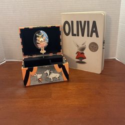 vintage 2003 Schylling Olivia the Pig Circus Ballerina musical jewelry box. 6“ X 3“ X 4“ K16 With Book