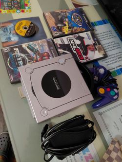 Nintendo GameCube Console Bundle with Games