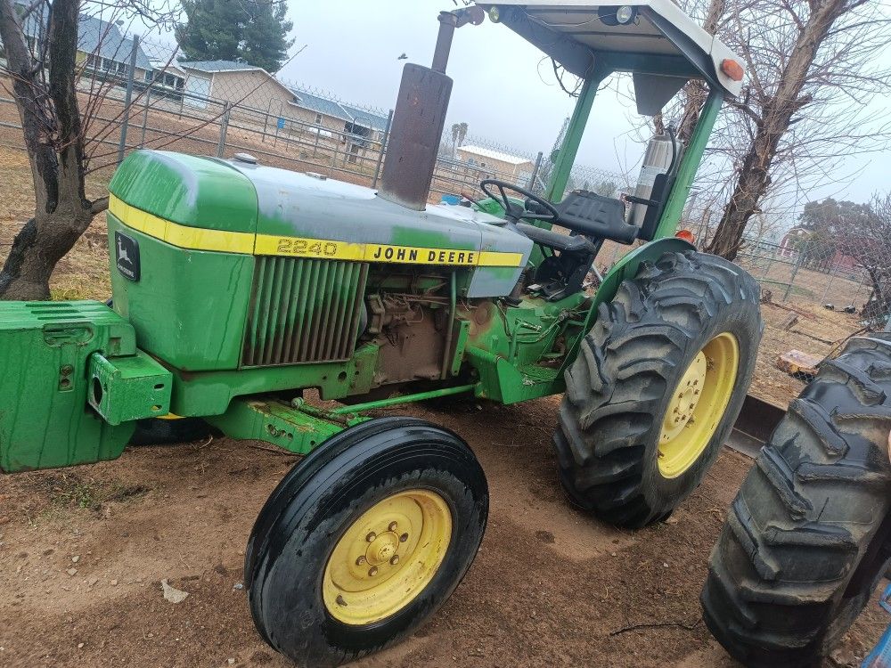2240 John Deere