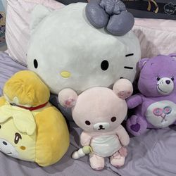 READ DESCRIPTION Sanrio, Rillakuma, Animal Crossing Nintendo Plushies Lot